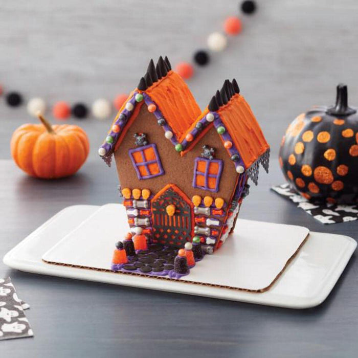 Wilton Haunted House Kit Ready-to-Build Chocolate Cookie 15-Piece