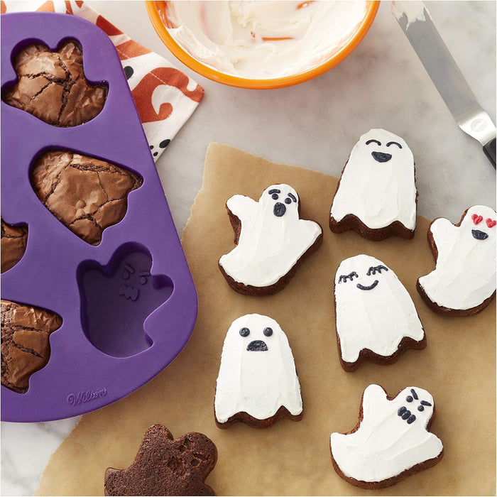 Wilton Ghost Non-Stick Silicone Mold, 6-Cavity Halloween