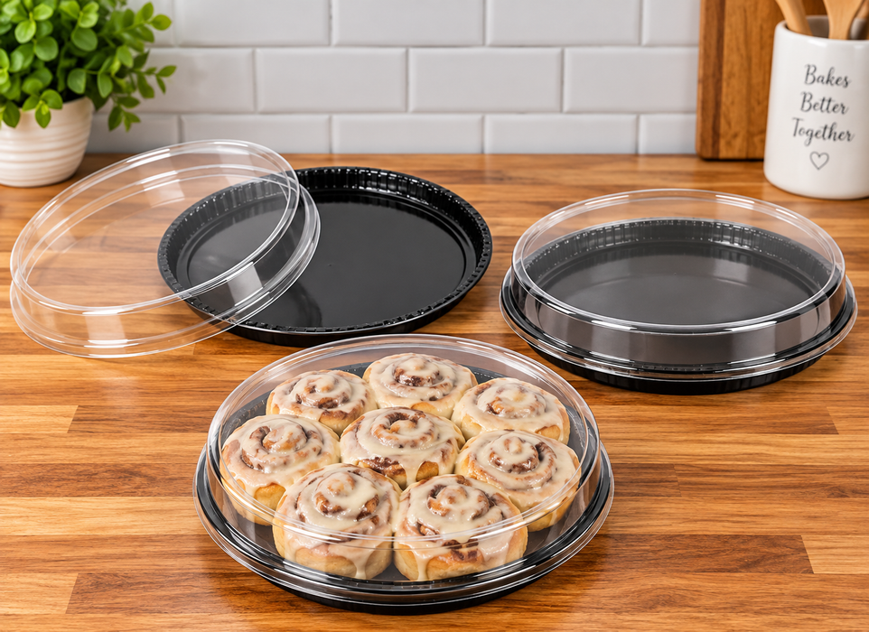 Bake, Take, and Show 13" Black Oven-Safe Cookie and Pizza Takeout Tray with Clear Lid