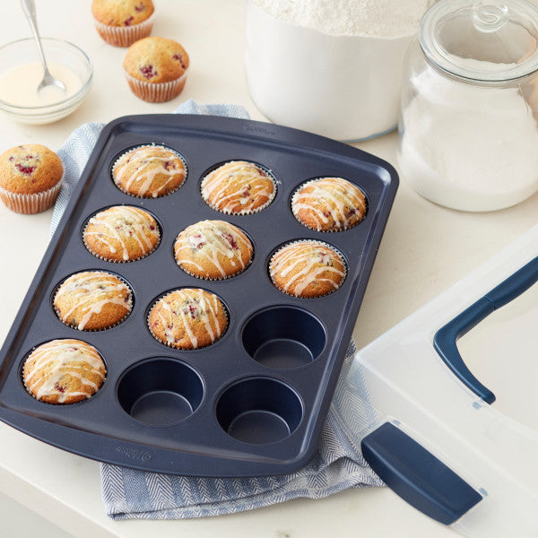 Wilton Cupcake Pan With Lid Wilton Ultra Bake Cupcake Pan