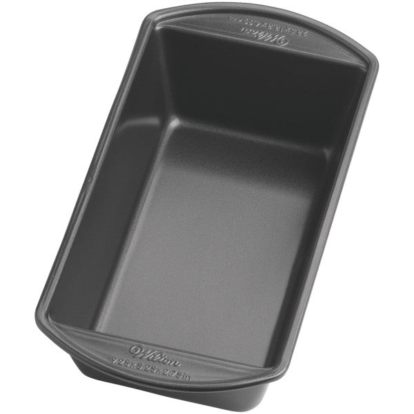 Wilton Perfect Results Premium Non-Stick Bakeware Large Loaf Pan, 9.25 x 5.25-inch