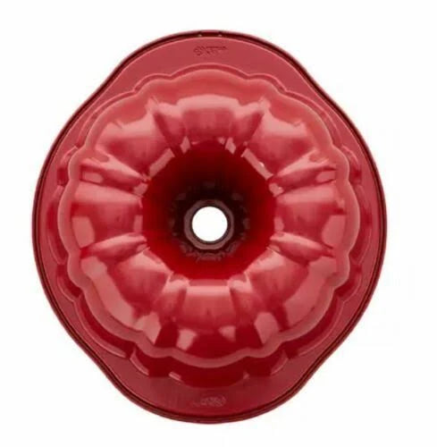 Wilton Fluted Pan Bundt 9 inch Red