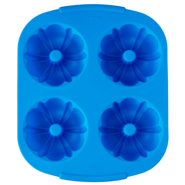  Wilton Easy-Flex Silicone Muffin and Cupcake Pan, 6