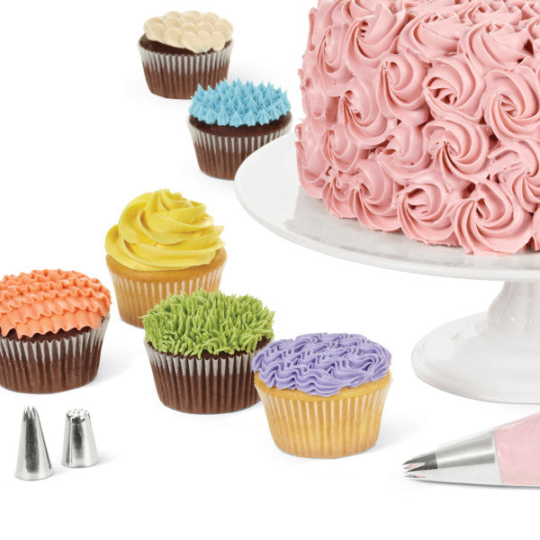 Wilton Beginning Buttercream Decorating Set, 20-Piece Cake Decorating Kit