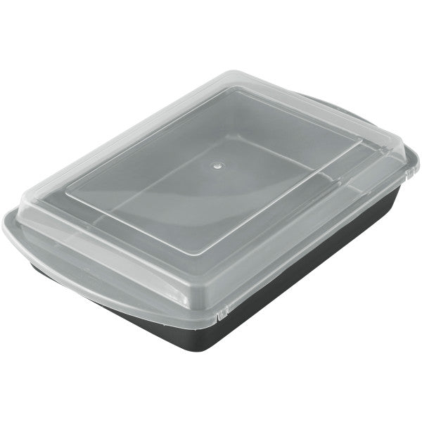 Wilton Perfect Results Premium Non-Stick Bakeware Oblong Pan with Cover, 13 x 9